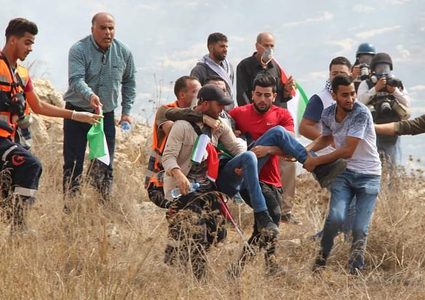 اصابة الزميل مروان الأغبر خلال مشاركته بمسيرة سلمية شمال رام الله