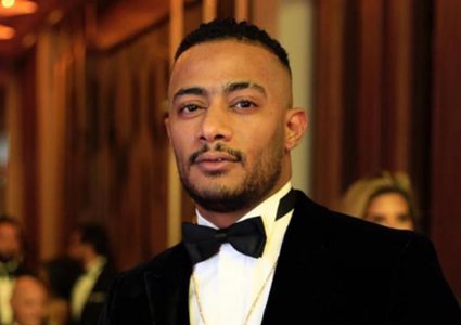 محمد رمضان يطمئن جمهوره بعد واقعة الطائرة