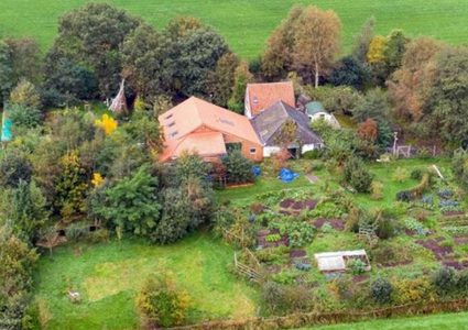 هولندي يحتجز عائلته في مزرعة معزولة "بانتظار نهاية العالم" !