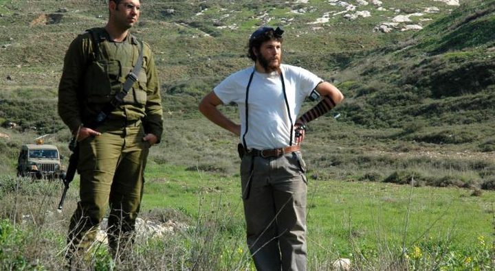 مستوطنون يقتحمون قرية وادي فوكين