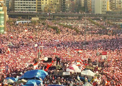 مظاهرات في لبنان ضد الحرائق والضرائب