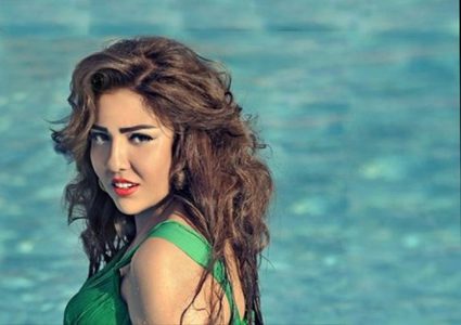 مي كساب تثير جدلا واسعا عقب عرض حلقتها في برنامج "معكم"