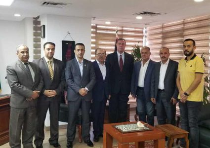 السفير دياب اللوح يستقبل وفدا من اتحاد المعلمين