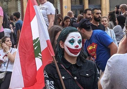 المحتجون في لبنان يردون على "ورقة الحريري"