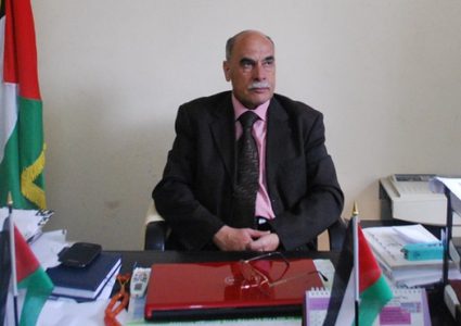 أبو سمهدانة يدعو لتنفيذ قرار الرئيس بشأن رواتب الأسرى والمحررين