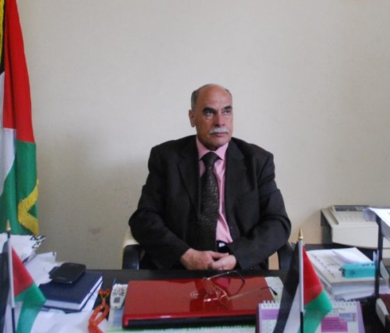 أبو سمهدانة يدعو لتنفيذ قرار الرئيس بشأن رواتب الأسرى والمحررين