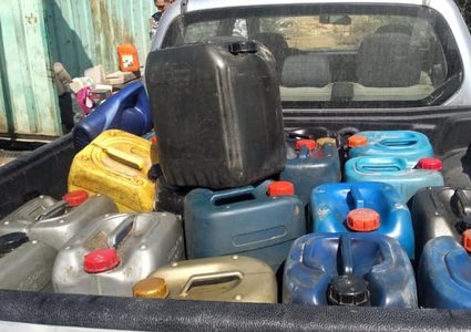 الخليل: ضبط نقطة بيع وقود عشوائية