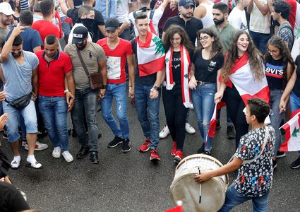 شاهد مظاهرات بيروت بتصوير طائرة الدرون