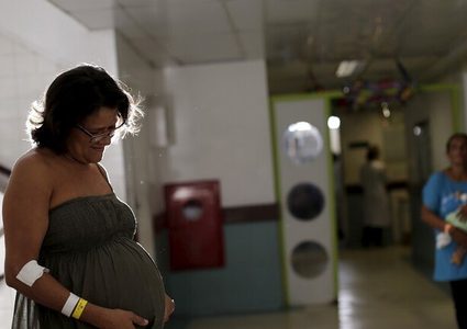 حل جديد للعقم: جنين اصطناعي دون بويضات أو حيوانات منوية