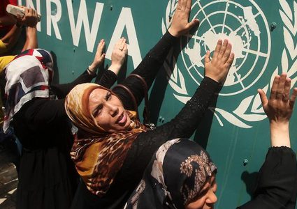 المماطلة بكشف نتائج التجاوزات في "الأونروا" يضعها على المحك