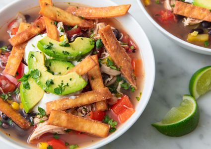 شوربة تورتيلا الدجاج