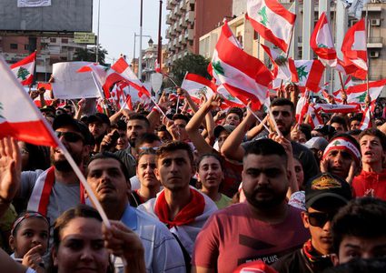 لبنان ينتفض لليوم السابع على التوالي