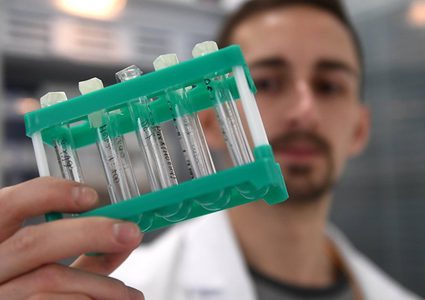 فاكهة ومشروب علاج لهذا المرض تعرف عليهما