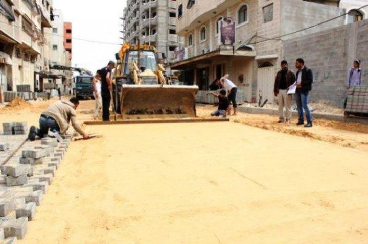 صرف دفعات مالية لمشاريع البنية التحتية في غزة