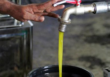 لجنة زكاة نابلس تطلق حملة لمساعدة الفقراء والمحتاجين