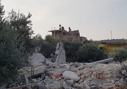الاحتلال يهدم منزلا في الطيبة