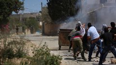 اصابات بالاختناق خلال قمع الاحتلال لمسيرة كفر قدوم