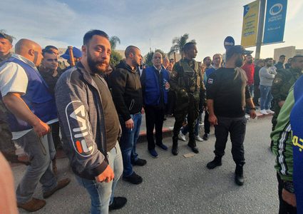 بلدية نابلس تعلق تنفيذ خطة إزالة التعديات مؤقتا