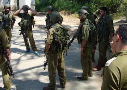 احتجاز مزارعين في قريوت جنوب نابلس