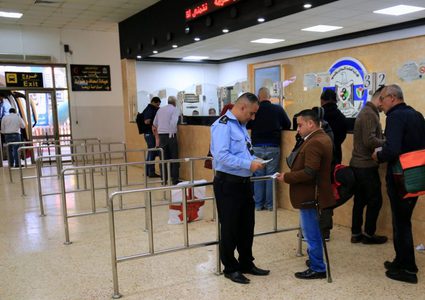 تنقل اكثر من 35 الف مواطن عبر معبر الكرامة خلال الأسبوع الماضي