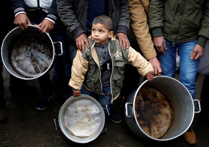 "التنمية الاجتماعية": لا علم لنا بالمنحة القطرية ونرفض زج أسمنا