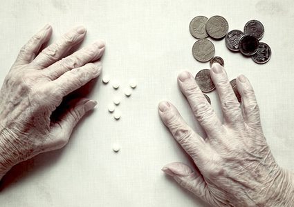 "نسيان سداد الفواتير".. إنذار مبكر يكشف خطر الزهايمر