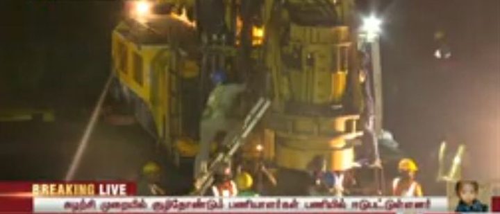 محاولات مستمرة لانقاذ طفل هندي سقط في بئر منذ يومين