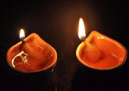 مدينة أيوديا الهندية تدخل موسوعة غينيس بسبب المصابيح الزيتية