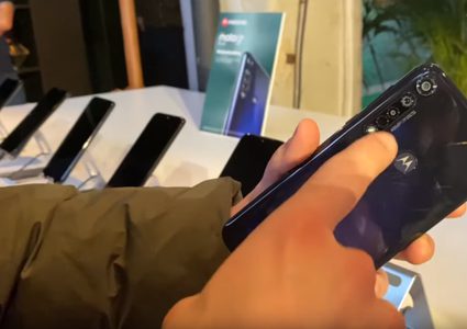 موتورولا تطلق هاتفين مميزين