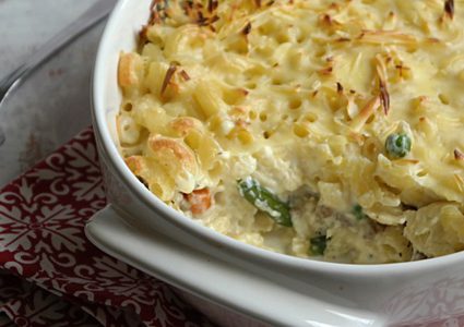 صينية المكرونة باللحم والخضار الشهية