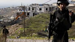 إخطارات بهدم ستة منازل في كوبر شمال رام الله