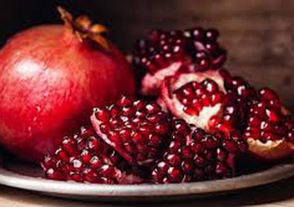 أسباب تدعوك لتناول الرمان يوميا‬