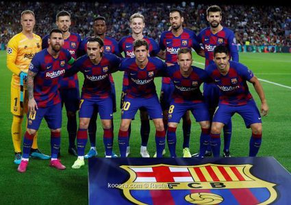 برشلونة يدرس تدعيم دفاعاته بلاعب برازيلي