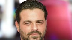 يوسف الخال: "أنا ضد الثورة السلمية"