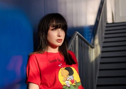 الفنانة المصرية ساندي تسخر من نفسها في عيد الهالوين