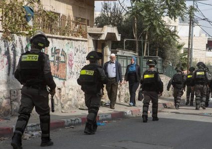 العيسوية: إضراب المدارس مستمر ردا على الاحتلال