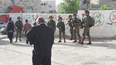 إصابات بالاختناق بمحيط المدارس جنوب الخليل