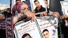 دعوات لإسناد الأسرى المرضى والمضربين عن الطعام