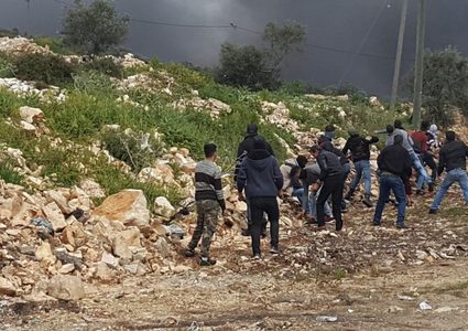 إصابات بالاختناق خلال اقتحام الاحتلال قرية كفر نعمة