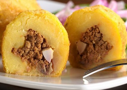 بطاطس محشوّة باللحمة الشهية