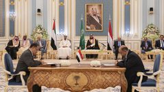 التوقيع على اتفاق الرياض بين الحكومة اليمنية والانتقالي بالسعودية