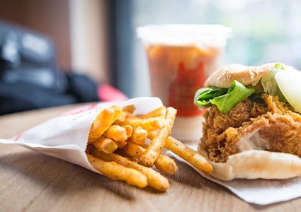 مأكولات لها أثر سلبي على المزاج