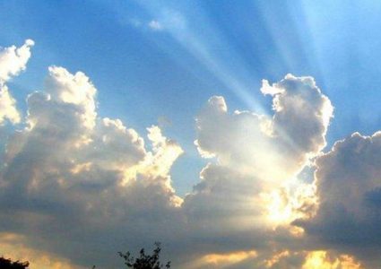 أجواء خريفية صافية وانخفاض طفيف على درجات الحرارة