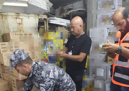 ضبط أكثر من 3طن مواد تموينية منتهية الصلاحية في طولكرم