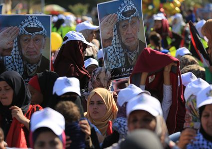 فتح تستنكر منع أمن حماس إحياء ذكرى الشهيد ياسر عرفات