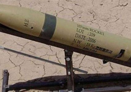 طائرة أمريكية تطلق صاروخا على قرية يابانية