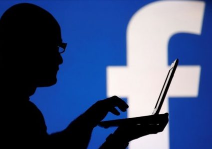 تقرير: فيسبوك مليء بالأخبار المزيفة حول السياسة الأميركية