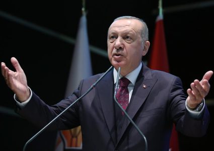 أردوغان: عملية "نبع السلام" مستمرة