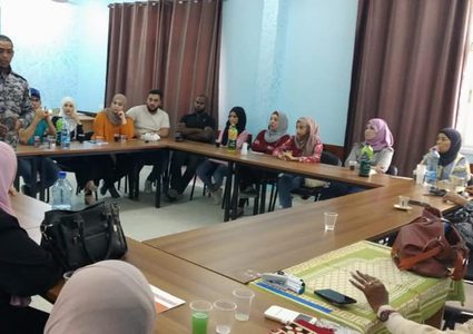 أريحا: محاضرة توعوية حول دور "الضابطة الجمركية