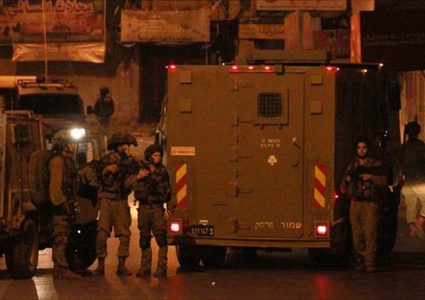 حملة اقتحامات واعتقالات في مختلف مدن الضفة